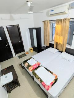 Dwarka Home Stay - 8