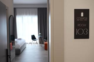 Cosmos Luxury Studio Suites - 9