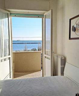 Fronte Mare Riviera del Conero, Wi-Fi gratuita, 3 camere, 10 letti, - 4