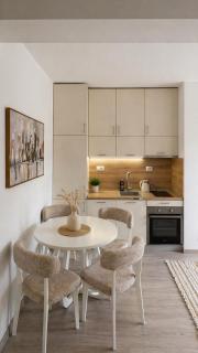 Modern Apartment Near the Beach - Budva - 7