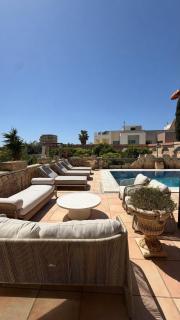Central King of the valley Villa one of one - 3