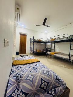 Social Backpacker Hostel - 1