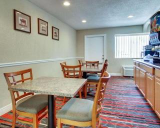 Econo Lodge Meridian South - Meridian - 1