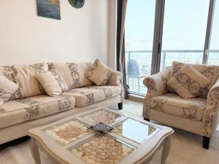 Seaside 1BR in Al Marjan island with Rooftop Pool by Island Properties - 1