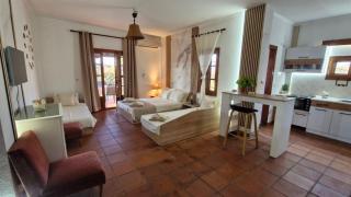 Three Apartments Ormos Panagias - 2