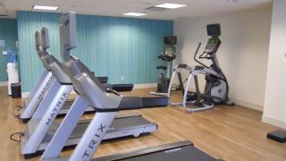 Holiday Inn Express & Suites Bethlehem Airport-Allentown Area - 7