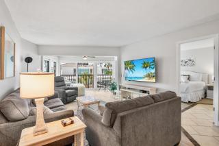 The Twins Hideaway at Sun Plaza West - 8