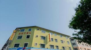 OYO 89874 Gs Golden Star Hotel - 7