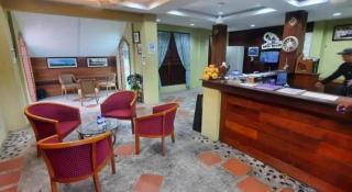 OYO Home 90745 Desa Balqis Beach Resort - 4