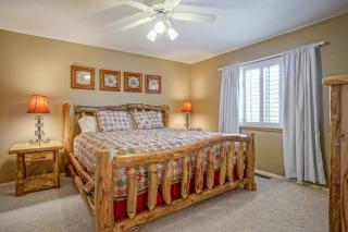 Mountain Oaks Retreat AC Spacious Flagstaff Townhome Golf Trails Nearby - 5