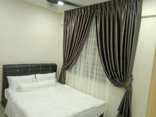 HOMESTAY - 2 ROOMS with CONDO Facility - Mount Austin JB - 7