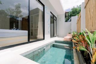 Tropical Escape in Canggu 2BR Private Pool & Bath - 8