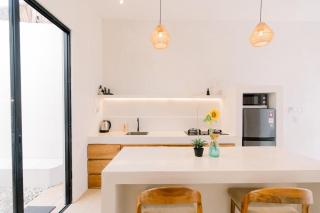 Tropical Escape in Canggu 2BR Private Pool & Bath - 7