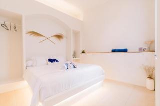Tropical Escape in Canggu 2BR Private Pool & Bath - 4