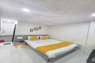 FabHotel RS Regency - 1