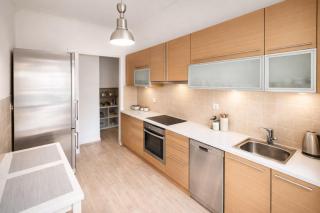 Cozy apartment in Pagrati - 2