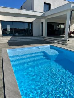 Spacieuse villa standing de 220m2 - 9