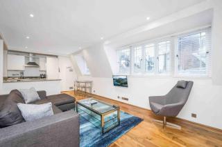 2 Bed 2 Bath Apartment with lift- Oxford Street - 0