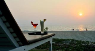 Majestic Beach Comforts - Beachfront - 9