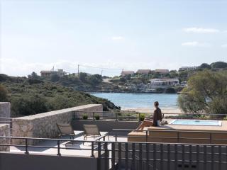 Aeora Villa - Shoreline Getaway by etouri - 7