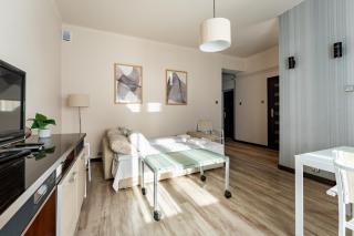 Officers Quarters Apartment by BookingHost - 8