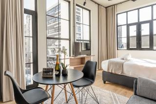 Sun filled Contemporary Apartment in The East City - Kaapstad - 9