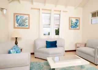 Sky Box-Apt-close to Warrens Shopping Centres -Bridgetown-Kensington Oval - 4