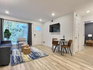 City Retreat, Free Parking, Near Downtown Hotspots - 7