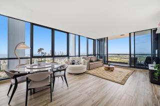 High Level Ocean View 3 Bedroom 2 Bathroom Apartment with Free Parking - 9