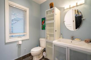 Amazing 2BR Apartment in Leslieville With Parking - 6
