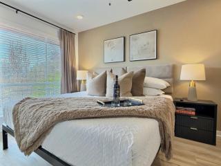 Nestled Stay, Free Parking, Near Downtown Hotspots - 9