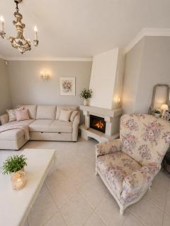 Spacious Garden Villa 15 min to Cracow Center - 3