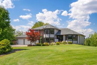 Riverway Retreat - 0