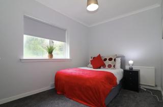 (Free Parking-Sleeps 6-3 Bedrooms-Glasgow Airpor - 7