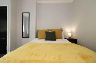 (Free Parking-Sleeps 6-3 Bedrooms-Glasgow Airpor - 3
