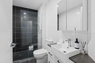 Stylish 2 Bedroom Near Garden City and Sunnybank Food Hub - 4