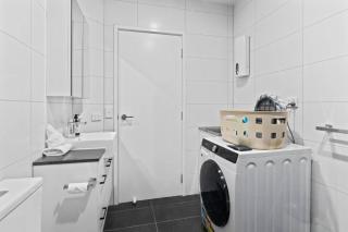 Stylish 2 Bedroom Near Garden City and Sunnybank Food Hub - 1