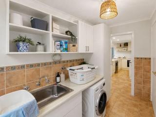 West Beach Holiday Home - 6