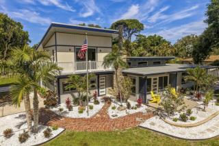 First Level | Sleeps 12 |Putt Putt | 4 BD 2 BA - 6