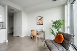 Modern 2BR, 2BA Suite - Incredible Views - Parking - 3