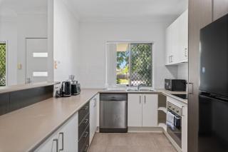 Comfortable 2 Bedroom Quiet Retreat for Relaxation - 6