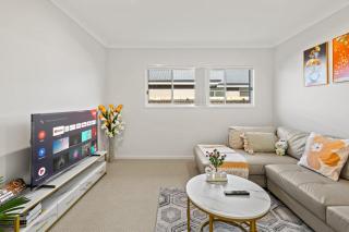 Brand New 4 Bedroom 2 Bathroom Home Spacious and Comfortable - 2