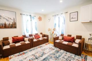 Spacious Pet Friendly Falls Church Home for 16 - 3