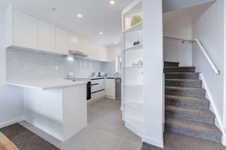 Morningside Modern 3BR Home with Double Parking - 4
