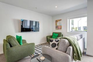 Morningside Modern 3BR Home with Double Parking - 2