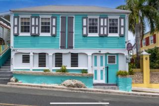 NewReno, AC, 2 blocks to Beach, Dive, Eat, Drink - 3