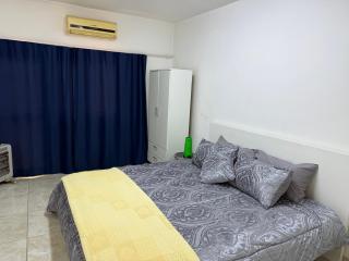 Stylish Rooftop Apartment, Walk to Luweibdeh & Downtown, Terrace - 2