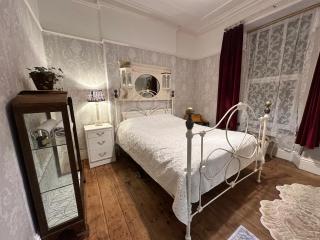 Boutique Studio Apartment in Grand House - 9