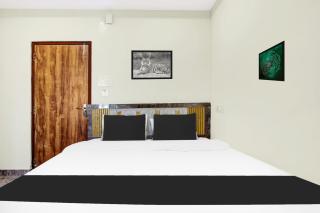 Super Hotel O Vizianagaram Near Railway Station - 7