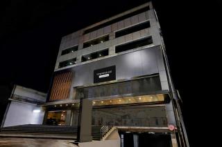 Super Townhouse Daba Garden Road - 2